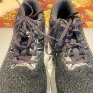 Asics Woman's Running Shoes Size 11 narrow GT 2000 Flyte Foam Worn Twice